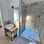 Leone & Restaurant Aic Bed & Breakfast 4*