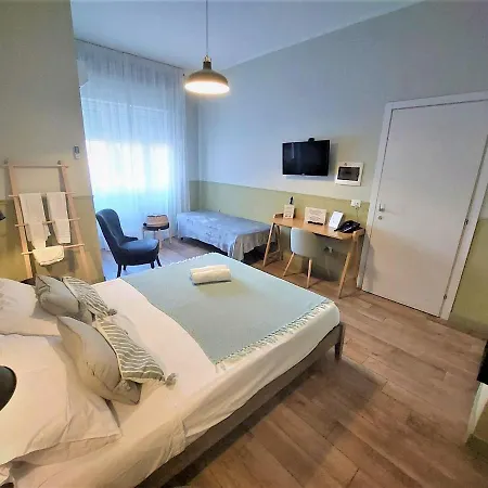 Frühstückspension Leone & Restaurant Aic 4*