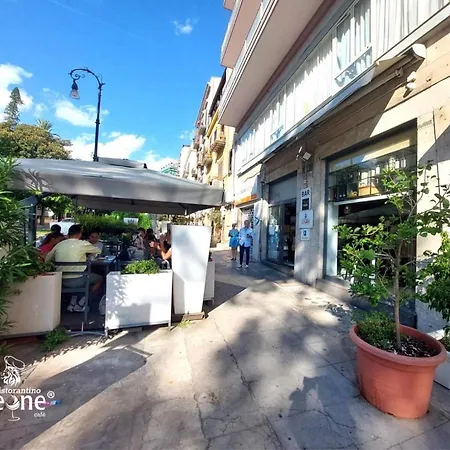 Oda ve Kahvaltı Leone & Restaurant Palermo