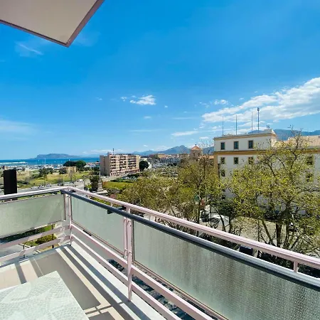 Leone & Restaurant Aic 4*