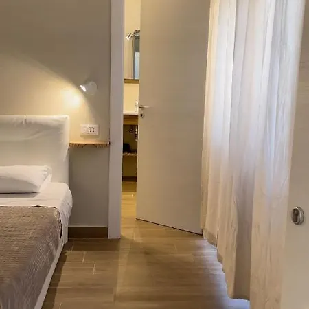 Oda ve Kahvaltı Leone & Restaurant Palermo