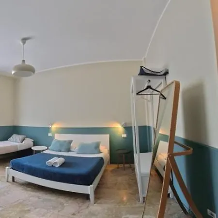 Leone & Restaurant Aic