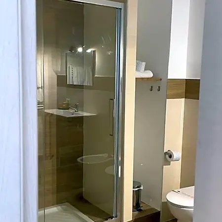 Leone & Restaurant Aic Bed & Breakfast 4*