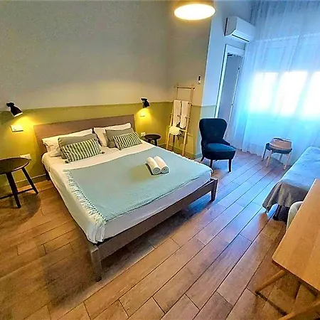 Nocleg ze śniadaniem Leone & Restaurant Aic 4*