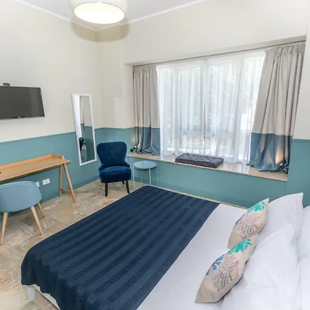 Oda ve Kahvaltı Leone & Restaurant 3*