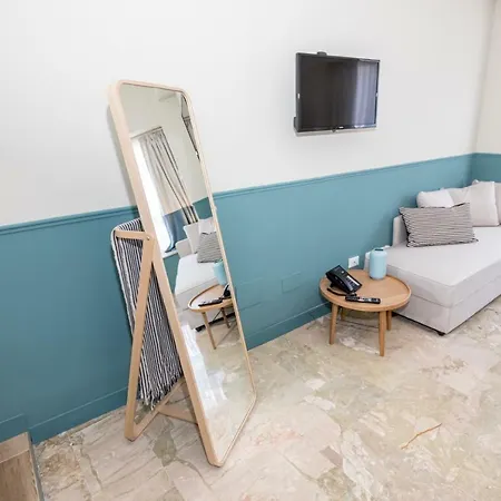 Leone & Restaurant Aic 4*