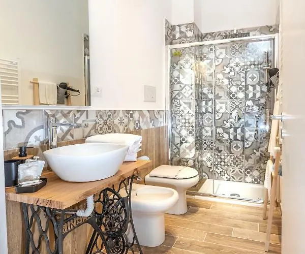 Leone & Restaurant Aic Bed & Breakfast 4*
