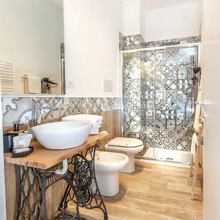 Leone & Restaurant Aic Bed & Breakfast 4*